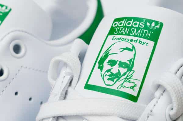vrouw Onderstrepen Zwembad The Iconic Adidas Stan Smith Sneaker | Fast Fashion News
