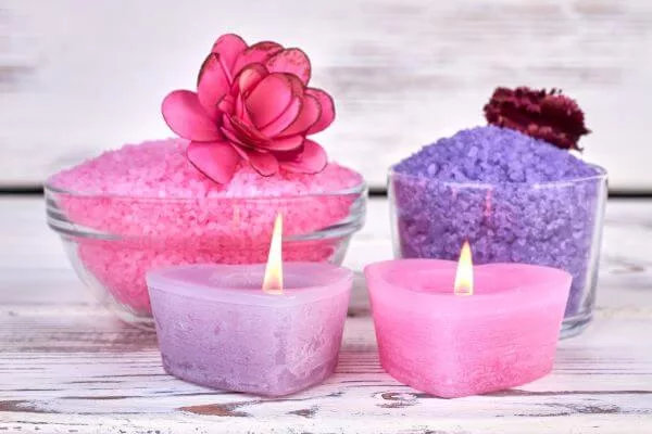 Scented candles in blue and pink